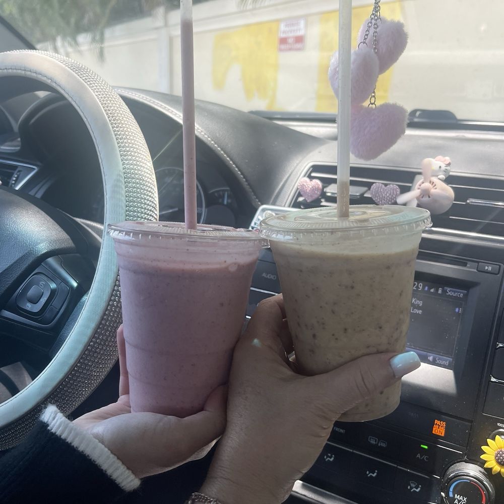 Birthday cake and Chunky Monkey protein smoothies. Excellent! Birthday cake and Chunky Monkey protein smoothies. Excellent!