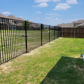 Velis Fencing - Iron fence Free Estimates - Fences & Gates Near Me Velis Fencing - Iron fence Free Estimates - Fences & Gates Near Me
