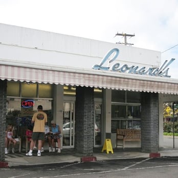 Leonard's Bakery - Outside the bakery - Bakeries Near Me - Honolulu, Hawaii Leonard's Bakery - Outside the bakery - Bakeries Near Me - Honolulu, Hawaii