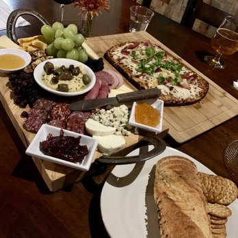 Sloan & Williams Winery - Charcuterie board & Figgy Piggy Flatbread - Wineries Near Me - Grapevine, Texas Sloan & Williams Winery - Charcuterie board & Figgy Piggy Flatbread - Wineries Near Me - Grapevine, Texas