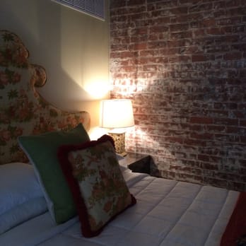 Hotel Broad Ripple - Such a cute room! - Hotels Near Me - Indianapolis, Indiana Hotel Broad Ripple - Such a cute room! - Hotels Near Me - Indianapolis, Indiana