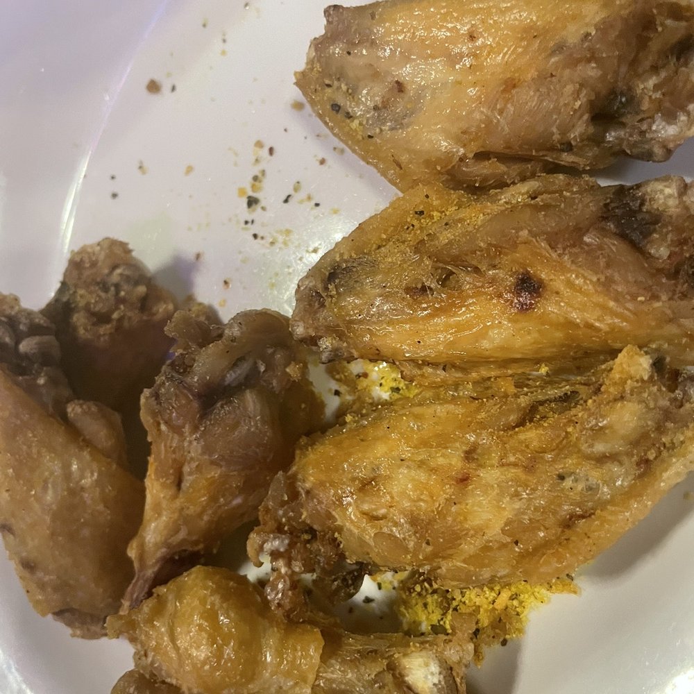 Hatch Cover - Lemon pepper wings - Bars Near Me - Colorado Springs, Colorado