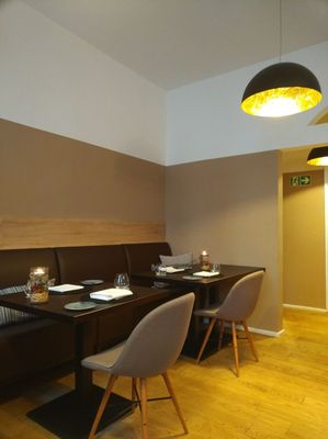 restaurant sein by null