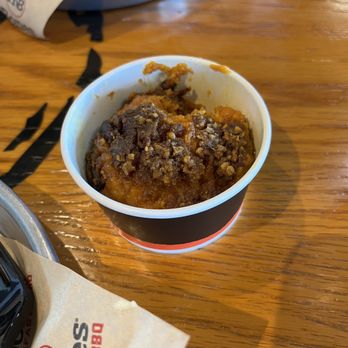 Hog-N-Bones - ows a bowl of food on a table - Barbeque Near Me - Tifton, Georgia