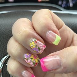 Cosmo Nail Bar - Fab! 072026