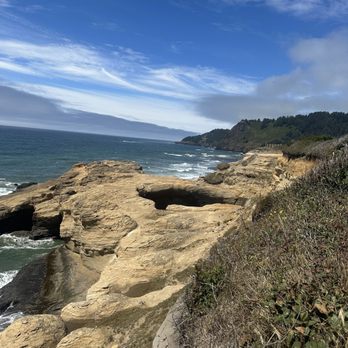 Devils Punchbowl State Natural Area - Parks Near Me - Otter Rock, Oregon