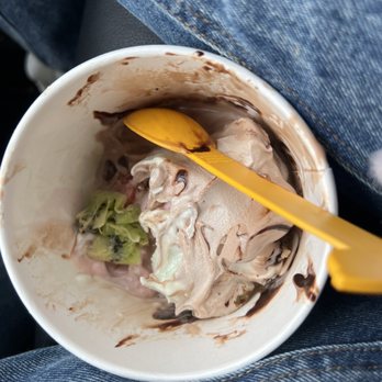 Yogurtland - Ice Cream & Frozen Yogurt Near Me - Los Angeles, California