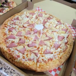 Hawaiian pizza