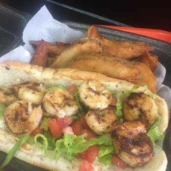 Lazybones Smokehouse - Shrimp Po Boy! - Smokehouse Near Me - Roseville, Michigan