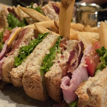 Salt & Ivy, A Coastal Kitchen - New American Near Me - Biloxi, Mississippi Salt & Ivy, A Coastal Kitchen - New American Near Me - Biloxi, Mississippi