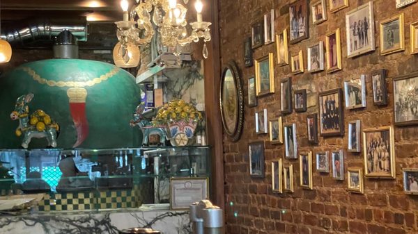 Lil' Frankie's Grocery by null