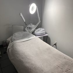 Friendswood Spa Center By Voupre - Treatment room