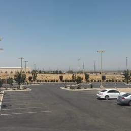 Room view looking out towards Bakersfield.. the Famous footwear warehouse on left and I5 on right.. breathtaking lol