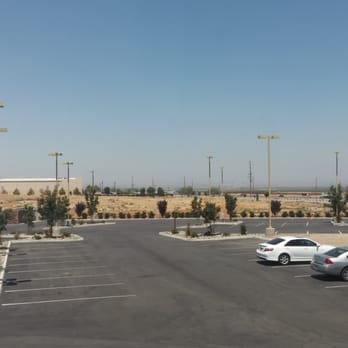 Best Western Liberty Inn - Room view looking out towards Bakersfield.. the Famous footwear warehouse on left and I5 on right.. breathtaking lol - Hotels Near Me - Lebec, California