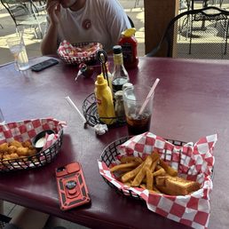 Quick snack before our tour! So delicious! Quick snack before our tour! So delicious!