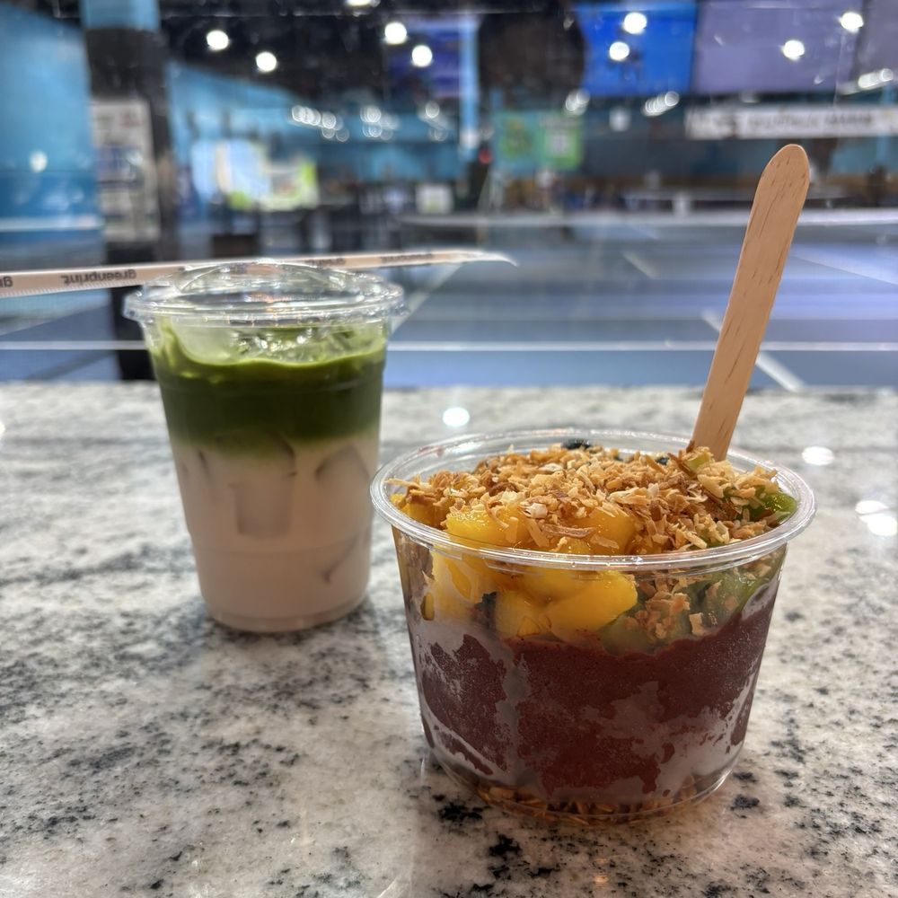 Saikō - Lavender pink peppercorn matcha and acai bowl - Coffee & Tea Near Me - Orlando, Florida Saikō - Lavender pink peppercorn matcha and acai bowl - Coffee & Tea Near Me - Orlando, Florida