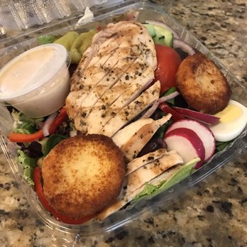 George's Kitchen - Goat cheese salad with chicken - Salad Near Me - Phoenix, Arizona George's Kitchen - Goat cheese salad with chicken - Salad Near Me - Phoenix, Arizona