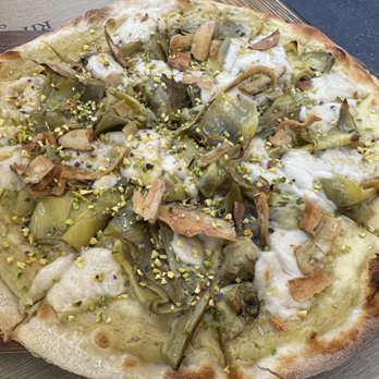 Rifugio Romano - Artichoke and vegan bacon pizza - Pizza Near Me - Rome, RM Rifugio Romano - Artichoke and vegan bacon pizza - Pizza Near Me - Rome, RM