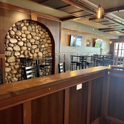 Ruttger's Birchmont Lodge - Bar/pool table area