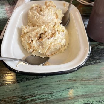Saw's Soul Kitchen - Banana Pudding - Barbeque Near Me - Birmingham, Alabama