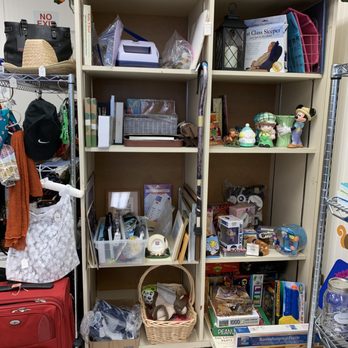 Odds & Ends - A Kuakini Thrift Shop - 8/2/19 - Thrift Stores Near Me - Honolulu, Hawaii