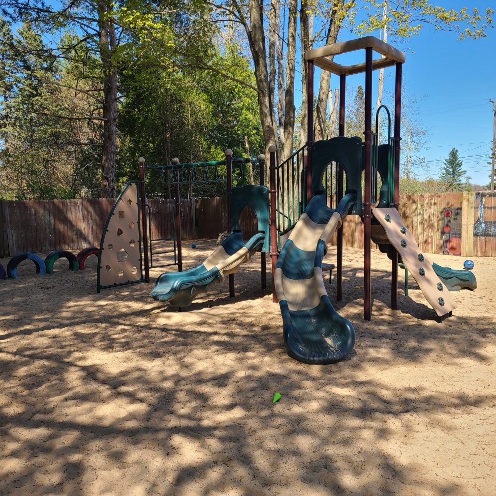 Animal Ark Child Care - childcare center in Muskegon, MI