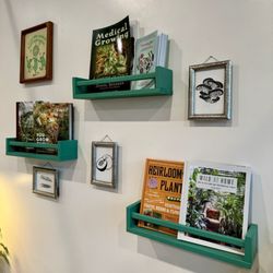 Cast & Grey Botanical - Books!