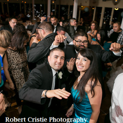 Music Express - San Luis Obispo dj providing good times at this wedding!