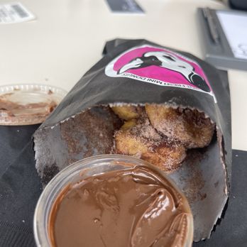 Little Lucy's Mini Donuts - Chocolate and Hazelnut Donuts with Nutella! - Food Trucks Near Me - Austin, Texas