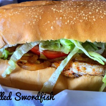 BO's Fish Wagon - Seafood Near Me - Key West, Florida