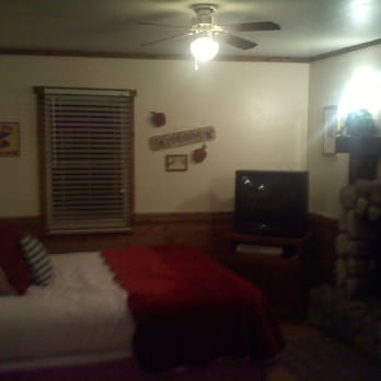Sleepy Forest Cottages - Apple Room - Big Bear Lake, CA