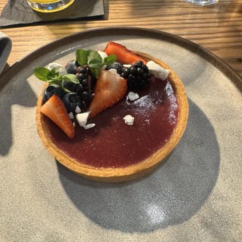 Lakeside Bar & Grill - Key like with lavender pie! - New American Near Me - Celebration, Florida Lakeside Bar & Grill - Key like with lavender pie! - New American Near Me - Celebration, Florida