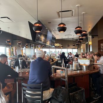 Gordon Beirsch Brewery - Bar - Breweries Near Me - Atlanta, Georgia