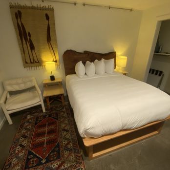 The Astro - Room - Hotels Near Me - Santa Rosa, California The Astro - Room - Hotels Near Me - Santa Rosa, California