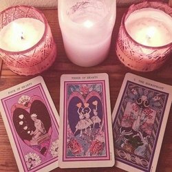 Psychic Readings By Moon - Love readings