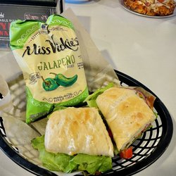 Round Table Pizza - Ham Club Sandwich combo