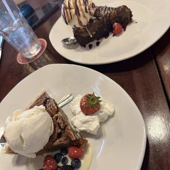 Pappadeaux Seafood Kitchen - Seafood Near Me - Beaumont, Texas Pappadeaux Seafood Kitchen - Seafood Near Me - Beaumont, Texas