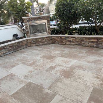 Caliscapes OC - Pavers - Landscaping Near Me