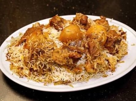 Hot Chix Halal by null