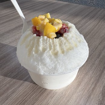 Frostails - Yogurt base with condensed milk, mango, strawberries, and blueberries. - Shaved Snow Near Me - Gilbert, Arizona