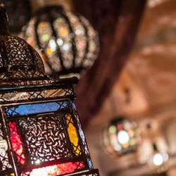 L'Adresse Marocaine - Restaurant l'Adresse Marocaine Saint Tropez Cuisine Marocaine Traditionnelle Couscous - Tajines - Pâtisseries Orientales 04 94 56 10 73