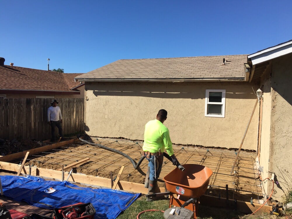 Slide of Avid Construction