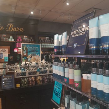 Bath & Body Works - Choices galore...I was lost until Jere helped - Cosmetics & Beauty Supply Near Me - Scottsdale, Arizona Bath & Body Works - Choices galore...I was lost until Jere helped - Cosmetics & Beauty Supply Near Me - Scottsdale, Arizona