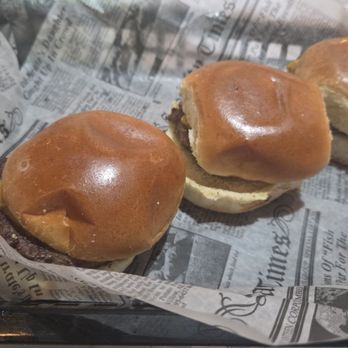 Con Murphy's Ocean Bar & Grill - Desserts Near Me - Fort Lauderdale, Florida