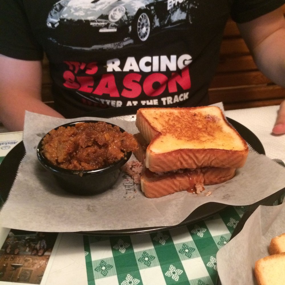 Jomax BBQ - BBQ Sandwich on Texas Toast with Stew - Barbeque Near Me - Metter, Georgia