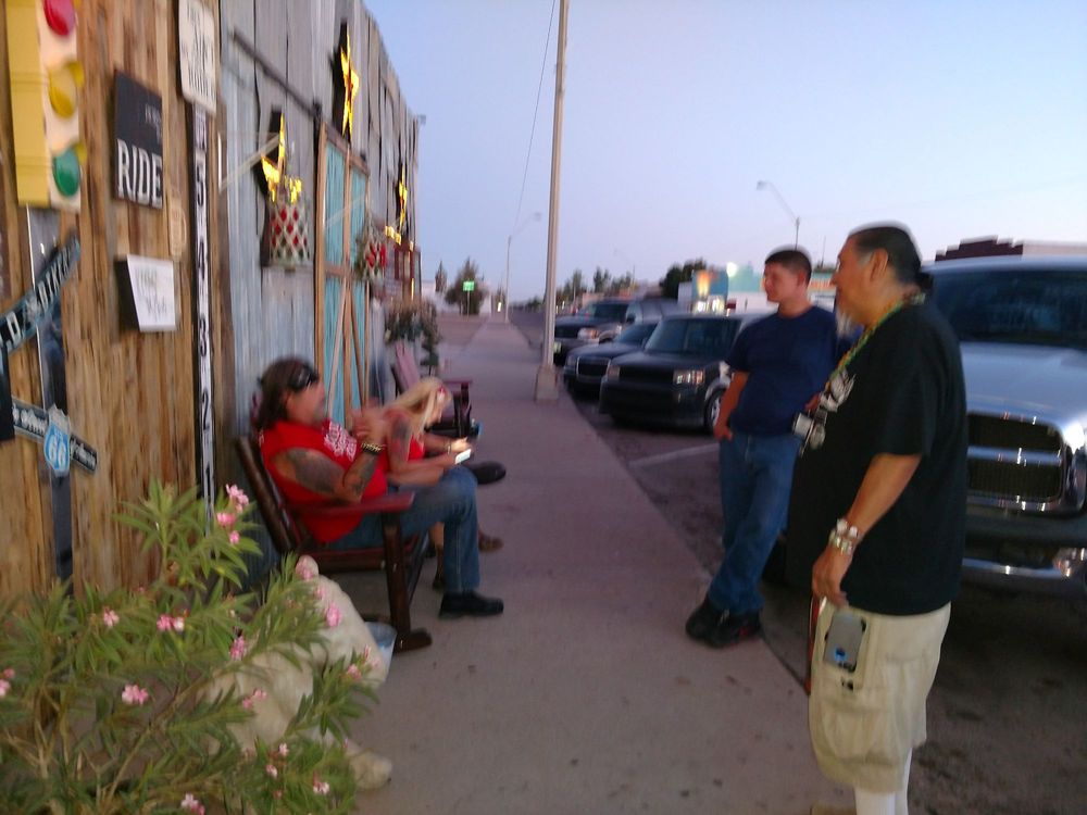 MOMMA JUGGS CLOSED 221 South Main St, Coolidge, Arizona Bars