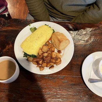 Sonoma Diner - Veggie omelette - Breakfast & Brunch Near Me - Santa Rosa, California Sonoma Diner - Veggie omelette - Breakfast & Brunch Near Me - Santa Rosa, California