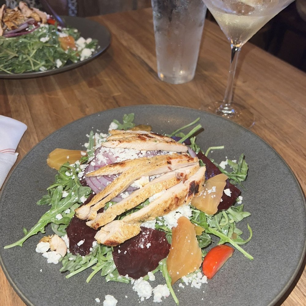 Prime Pub - Beet & arugula salad w chicken - Gastropubs Near Me - Somers, New York