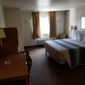 Home Towne Suites - Smoking room with an ashtray, comfortable bed/pillows, extra blanket in closet, very clean in room. - Hotels Near Me - O'Fallon, Illinois