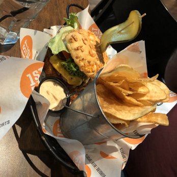 1st RND - Mac N Cheese burger - Sports Bars Near Me - Edmonton, Alberta 1st RND - Mac N Cheese burger - Sports Bars Near Me - Edmonton, Alberta
